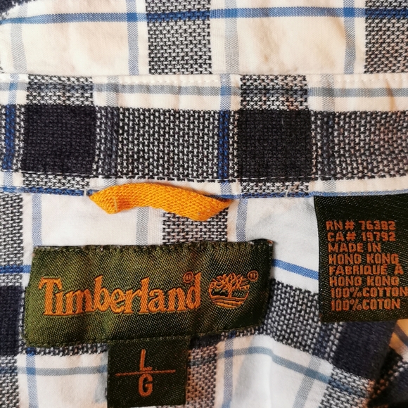 TIMBERLAND Men's plaid Navy and white short sleeved shirt. Size large - Picture 3 of 3
